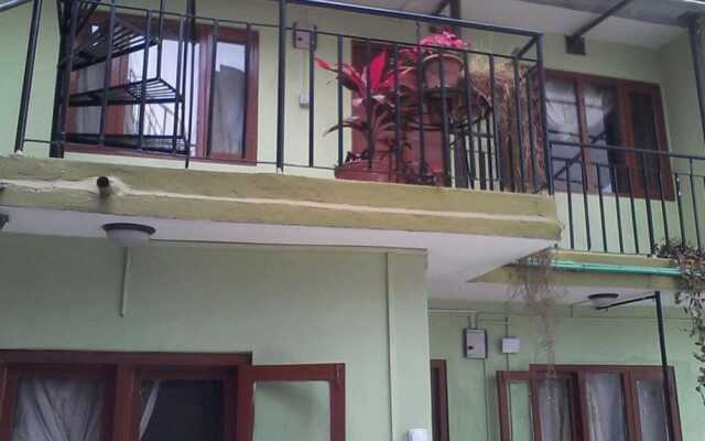 Hotel Sisters Home