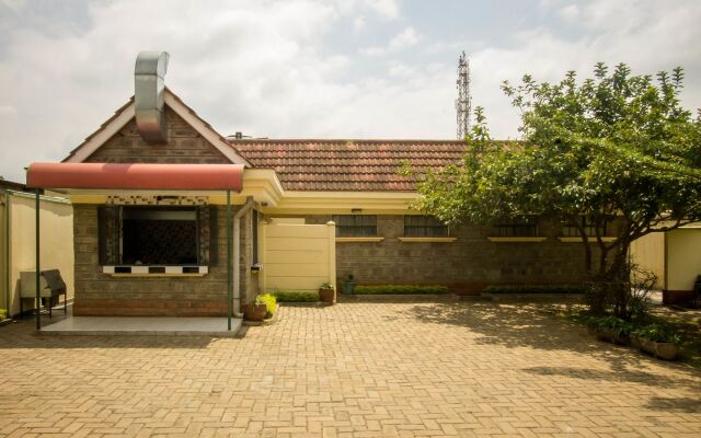 Harlequin Suites Hotel