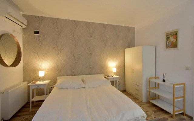 Neferprod Apartments - IS - CAM 03