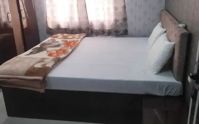 Virendra Palace Guest House