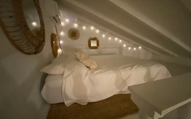 Palm Beach Vacaysuites - Bamboo Suite - Studio