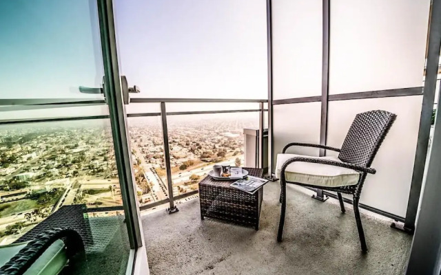 Ocean View I by AvantStay | Home in the Heart of DT w/ City & Ocean Views!