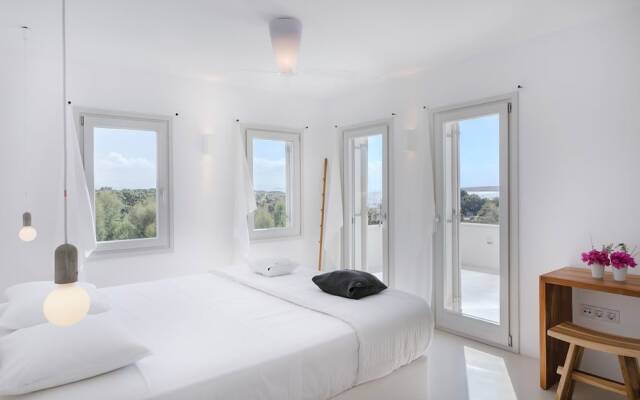 Seven Santa Maria Paros Boutique Hotel