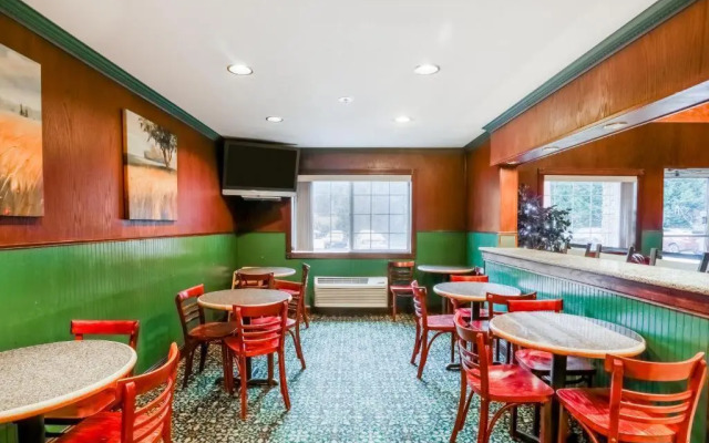 Spark by Hilton Tumwater