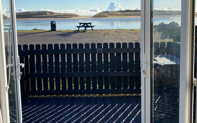 Beachfront Lodge, Lossiemouth Bay