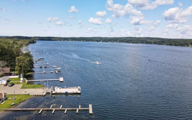 Pet-friendly Loft Vacation Rental w/ Fire Pit!