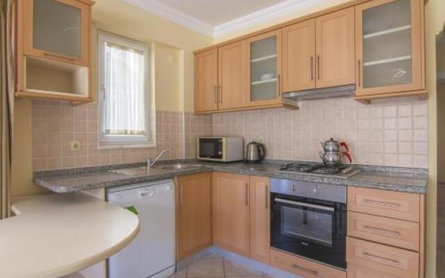 Sunset Beach Club Aqualettings Lighthouse 19