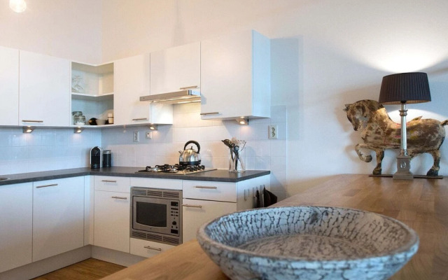 Appealing Apartment in Den Haag With Balcony