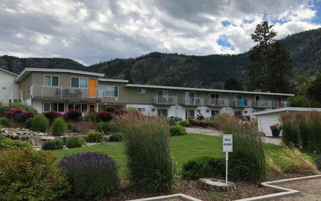 Holiday Beach Resort Motel