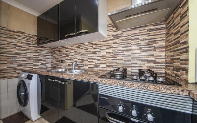 B47 - Walkway Beach View Apartment