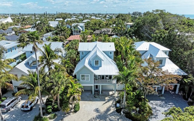 Reef Romance managed by Beach Retreats