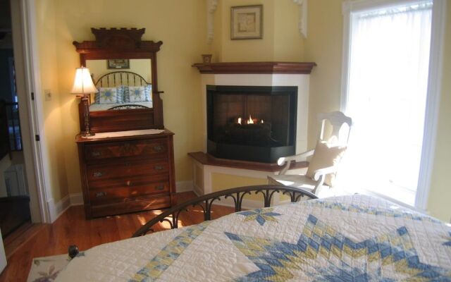 Maple Shade Bed & Breakfast