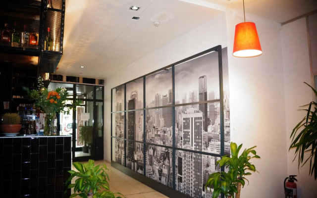 Escale Hotel