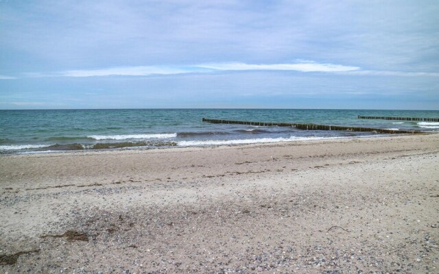 Beautiful Apartment in Börgerende With 1 Bedrooms and Wifi