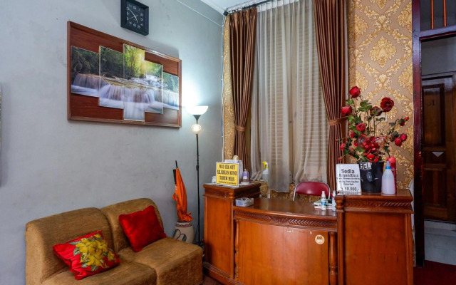 RedDoorz At Golden Inn Tugu Yogyakarta