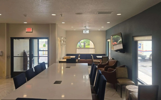 Quality Inn & Suites