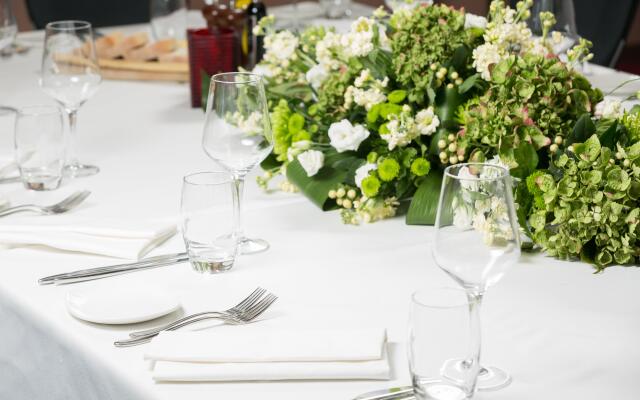 Holiday Inn Manchester-Media City UK by IHG