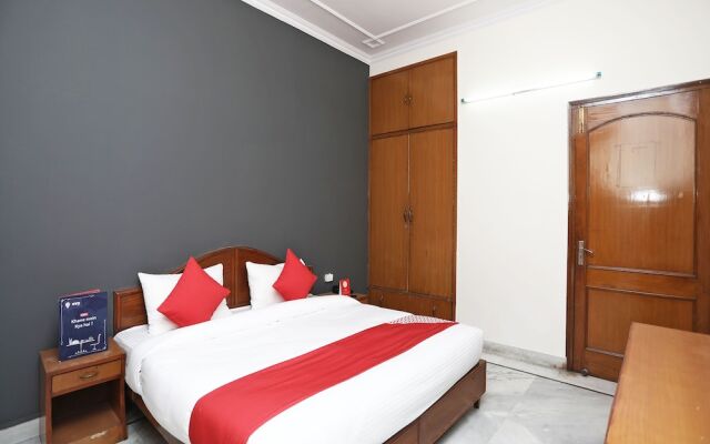OYO 14408 Corple Stays