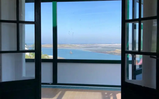 Superb sea View / Private Beach Access