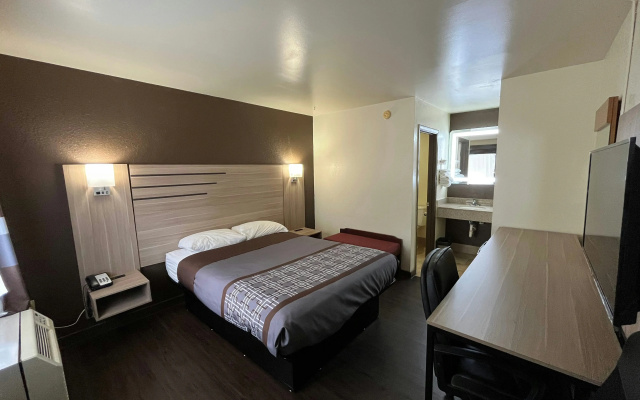 Budget Inn