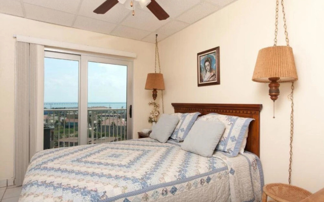 Aquarius Condominium 708