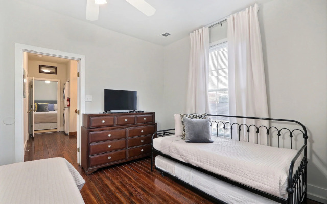 Gallery Stays - Low Country