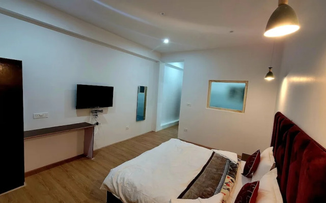Hotel Jeevanam Villa