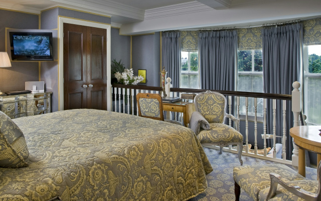 The Milestone Hotel