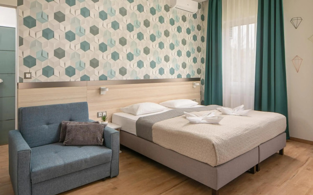 Kristály Hotel