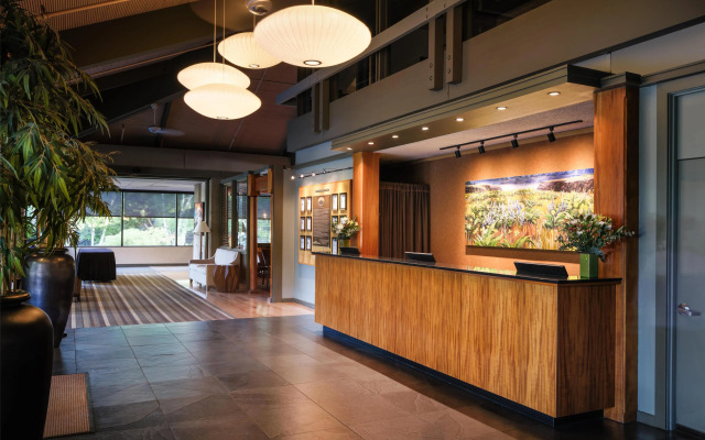 Best Western Plus Hood River Inn
