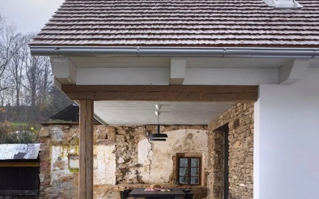 Villa in Javorek Near Zlamanec Park