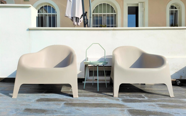 Luxury Garden Apartment Glyfada