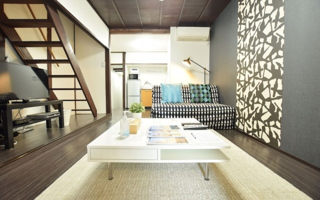 Yagara Terrace House A – Guest Rooms – Osaka
