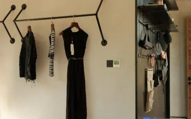 Monster Planet Art Inn