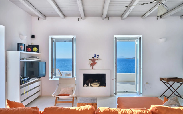 Seafront Villa Paros
