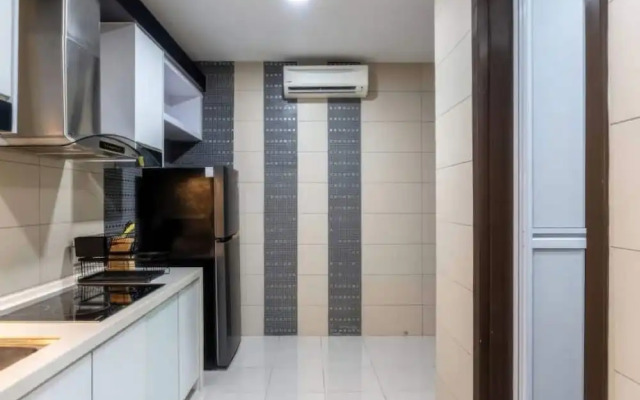 The Embassy Row 206 Apartments