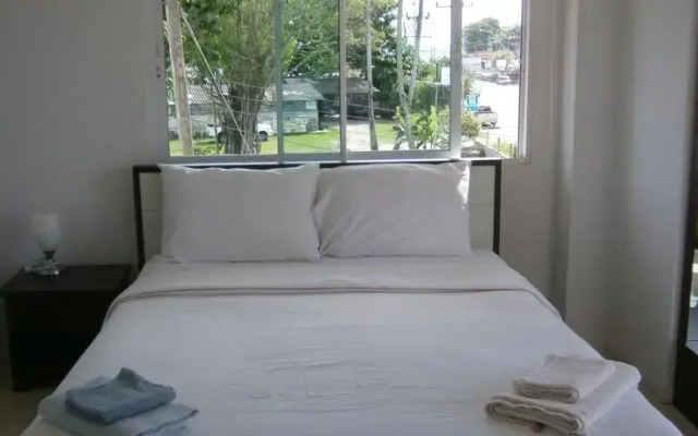 Mais Guesthouse & Coffee Shop