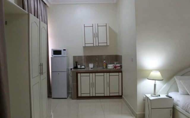 Hill Crest Hotel