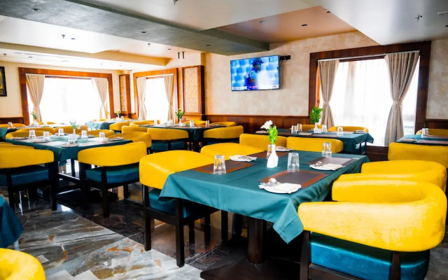 Hotel Lucky India