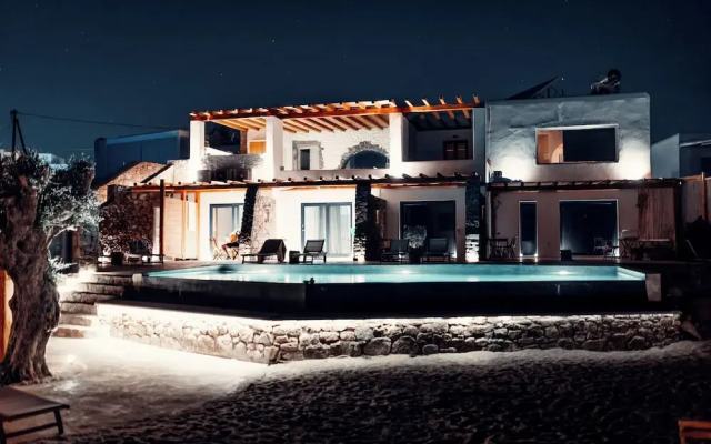 MvibesMykonos homes and studios