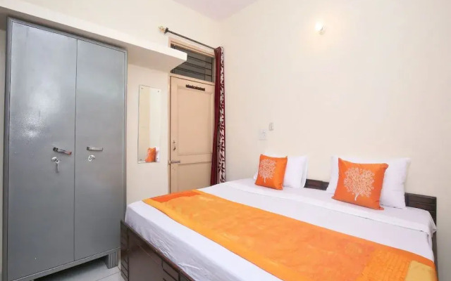 OYO 13007 Humble Residency