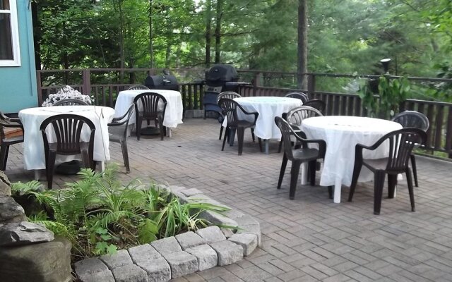 The Lake Of Bays Lodge