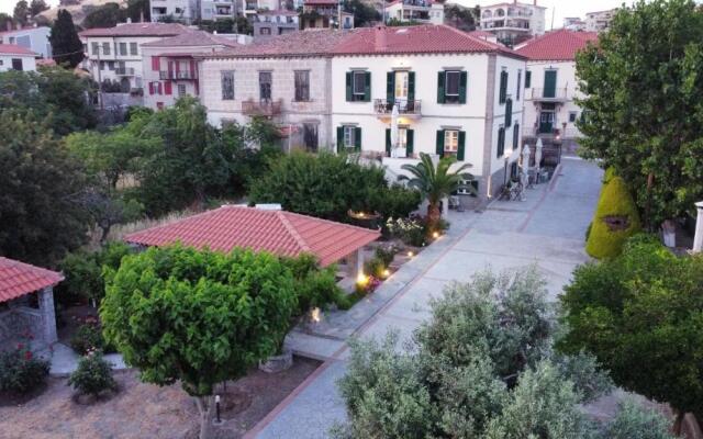 Artemis Traditional Hotel
