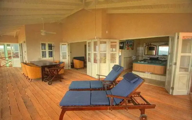 Bonaire Luxury Suites by VRHost