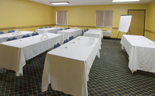 Comfort Inn & Suites Surprise Near Sun City West