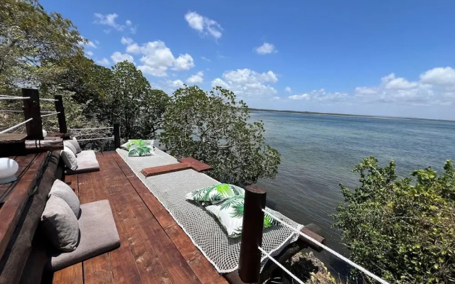 Rock and Sea Resort