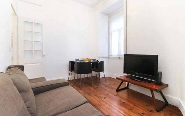 Castelo Typical by Homing
