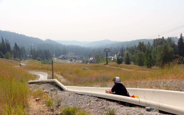Whitefish Riverfront Hotel