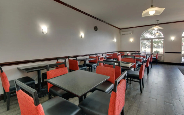 Best Western Plus Allentown Inn & Suites by Dorney Park