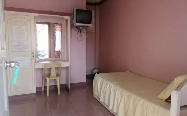 Kutawato Pensionne by OYO Rooms